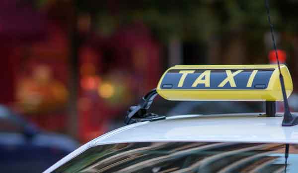 Ein Taxi.