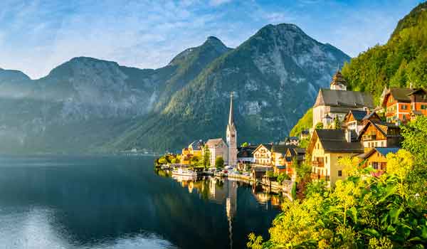 Hallstatt Österreich: Eine Stadt am See